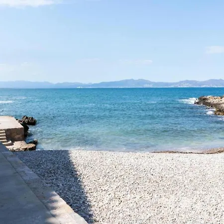 Apartament In La Escala Near Els Riells *